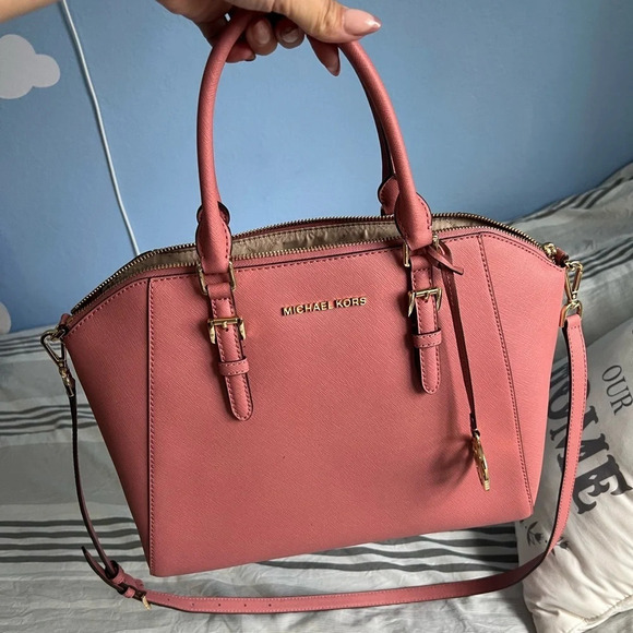 Michael Kors Ciara large leather satchel in rose. - Picture 9 of 16